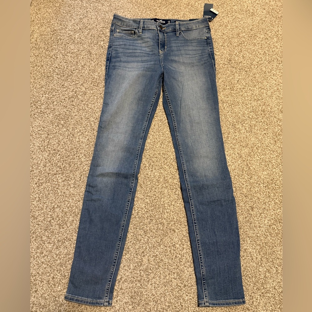 Hollister Mid Rise Super Skinny Jean